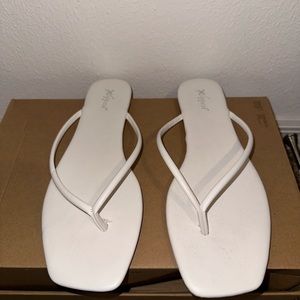 Square Toe Flip Flops